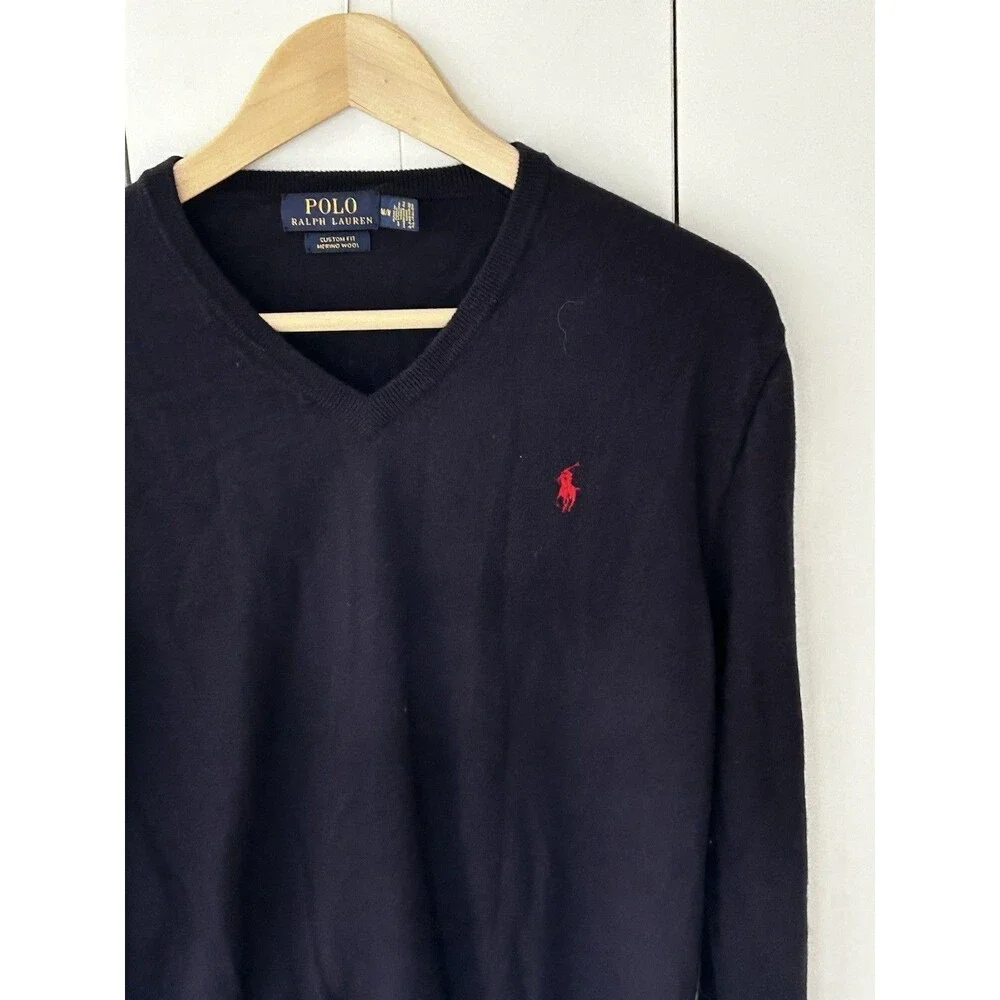 Polo Ralph Lauren Merino Wool Sweater Size Medium V-Neck Navy Blue Red Logo Men'